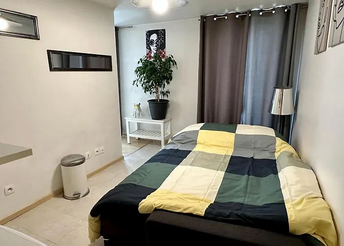 Apartamento Marais Near Louvre Museum Ecouffes París